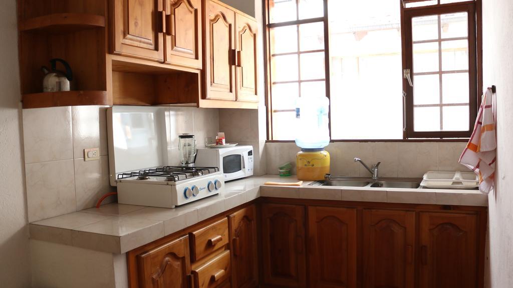 Apartamentos Los Quipus Кіто Номер фото