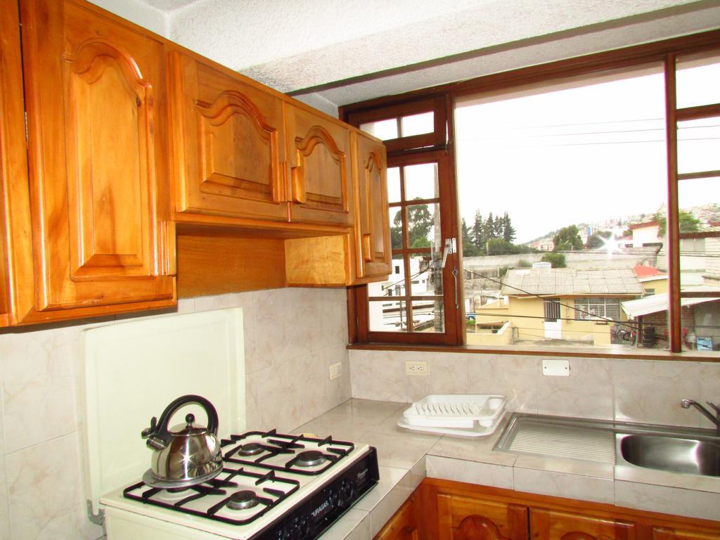 Apartamentos Los Quipus Кіто Номер фото