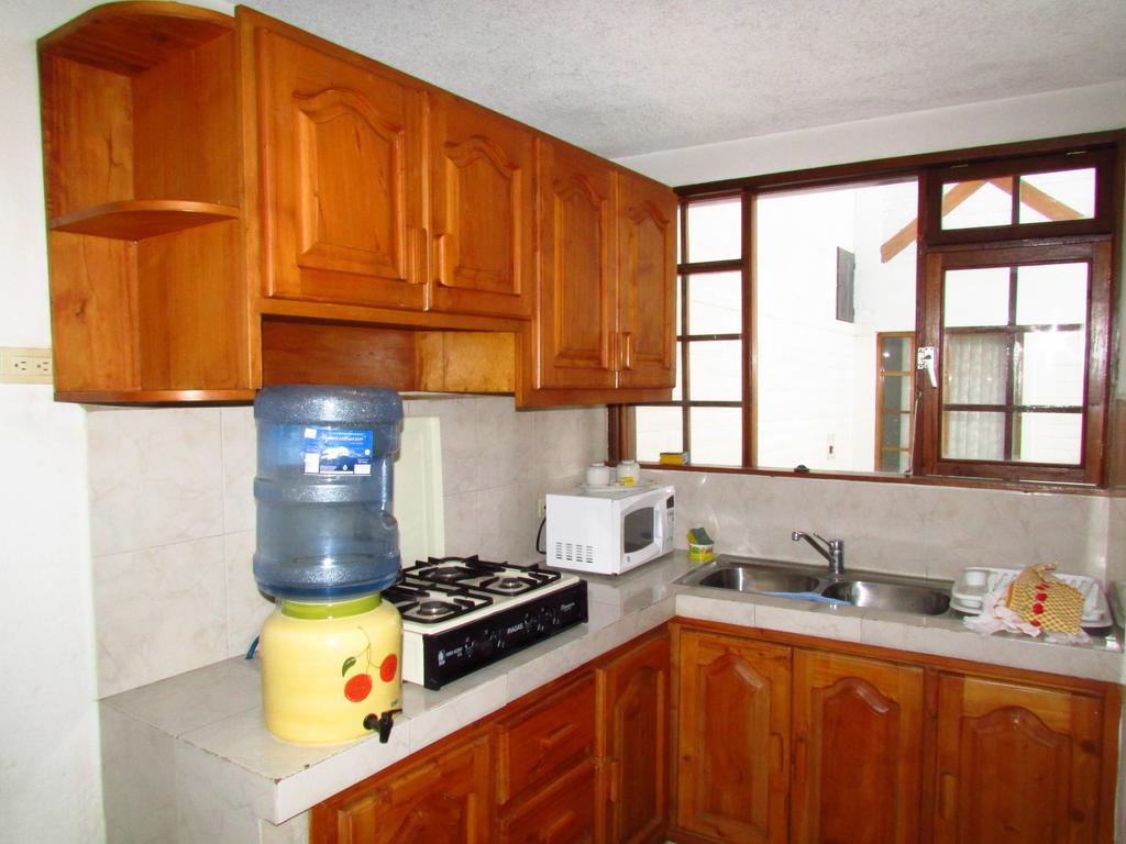 Apartamentos Los Quipus Кіто Номер фото