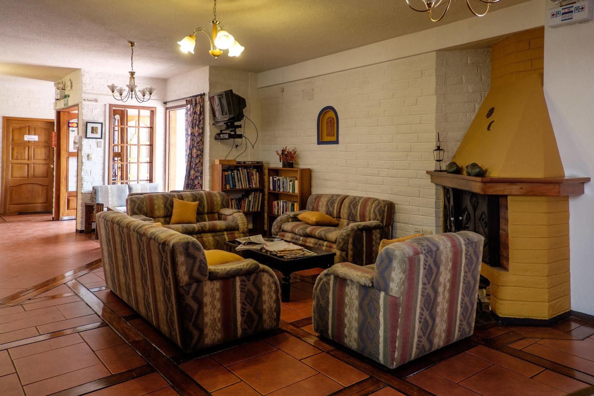 Apartamentos Los Quipus Кіто Екстер'єр фото