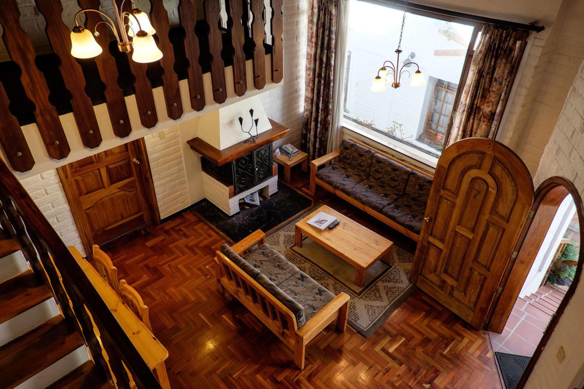Apartamentos Los Quipus Кіто Екстер'єр фото
