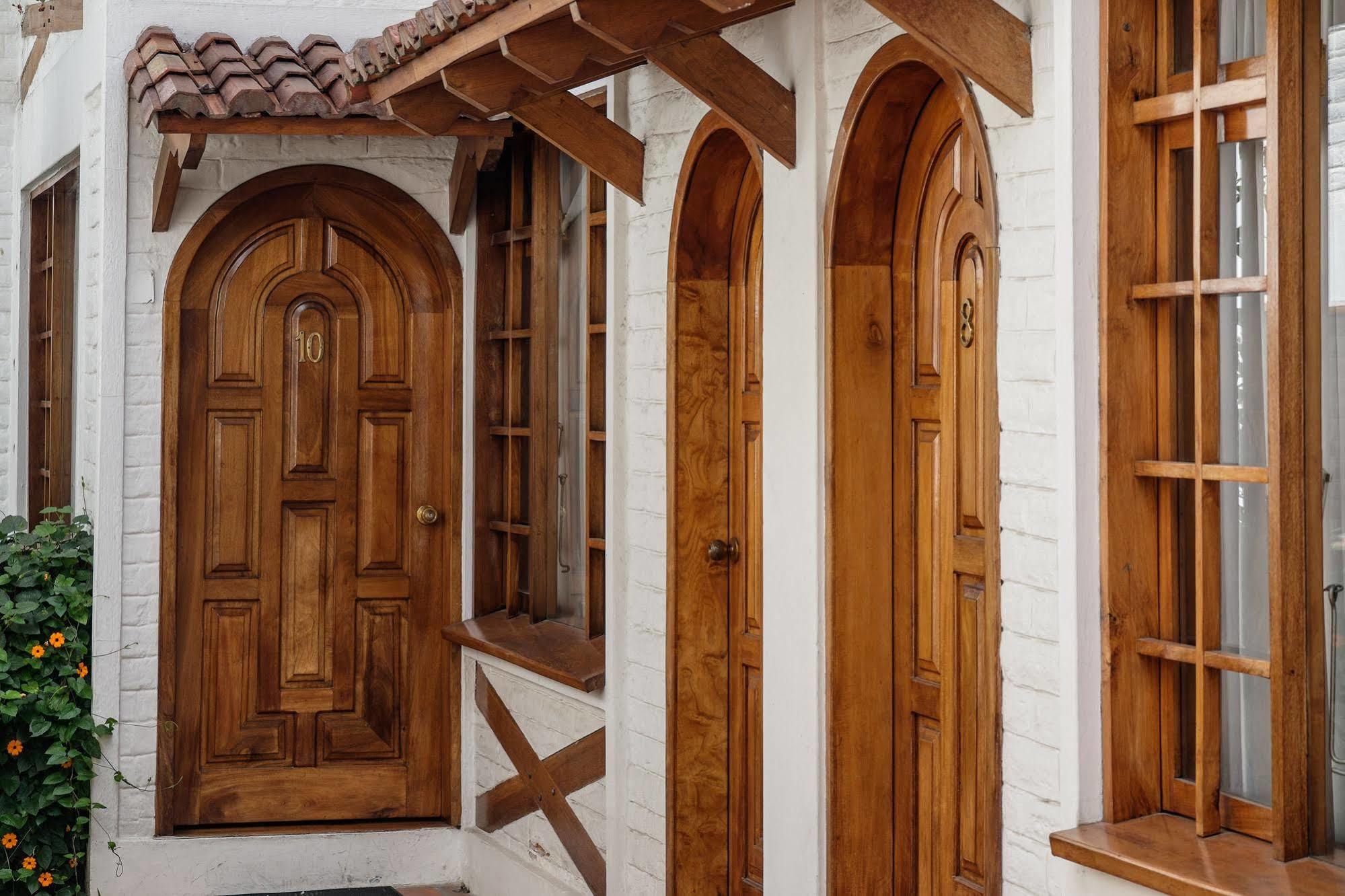 Apartamentos Los Quipus Кіто Екстер'єр фото